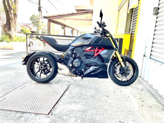 DUCATI DIAVEL 1260 S DUCATI DIAVEL 1260 S